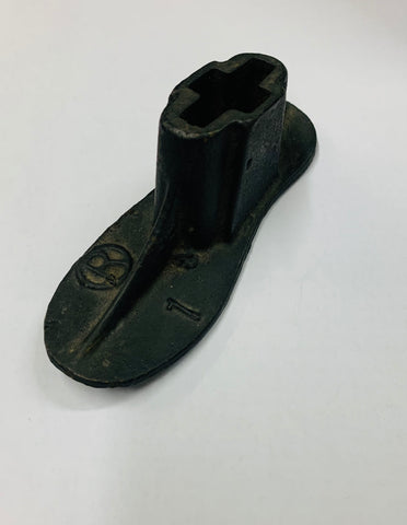Child’s cast iron shoe last