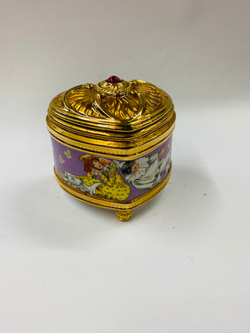 Musical ceramic jewellery box