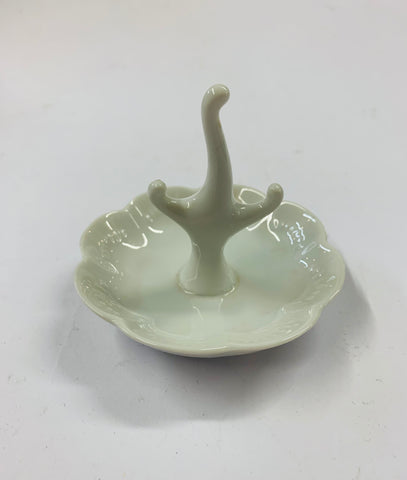 Ceramic ring tree