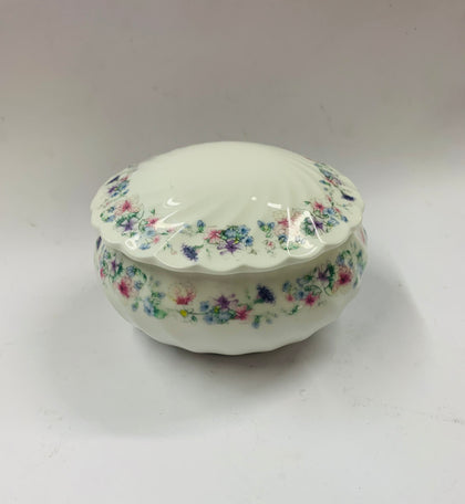 Wedgwood Angela pattern jewellery box