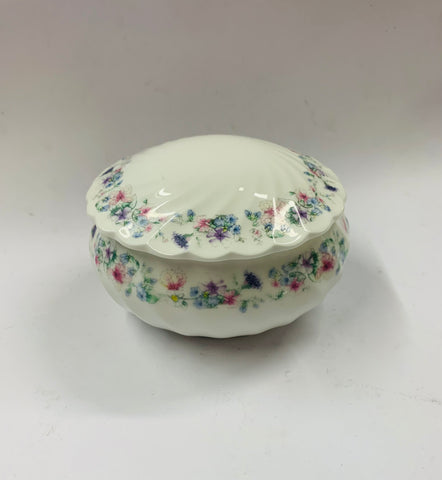 Wedgwood Angela pattern jewellery box