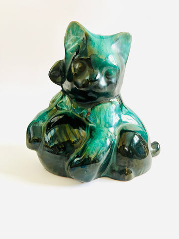 Blue Mountain Pottery Cat with Ball of Yarn