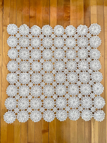 Square Cream Dollie Table Cloth