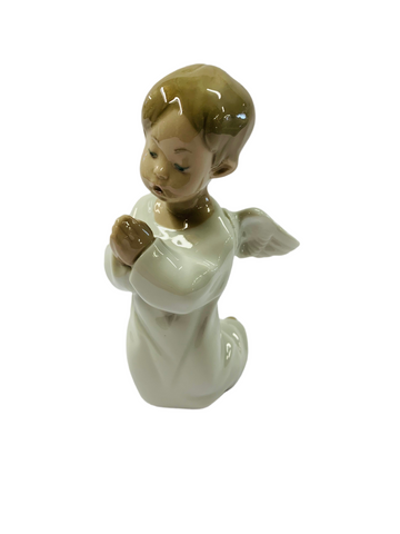 Lladro kneeling Angel