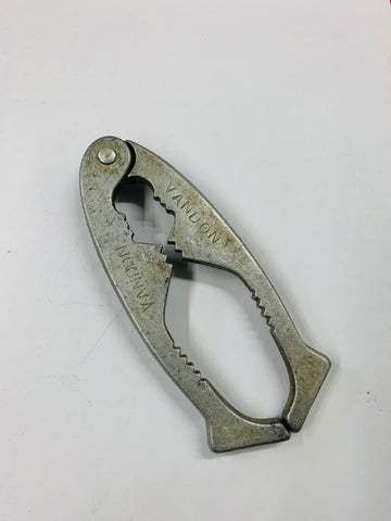 Vandon metal nutcracker or lobster cracker