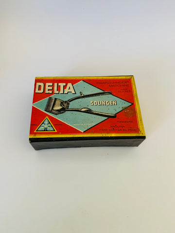 Vintage Delta hair clippers