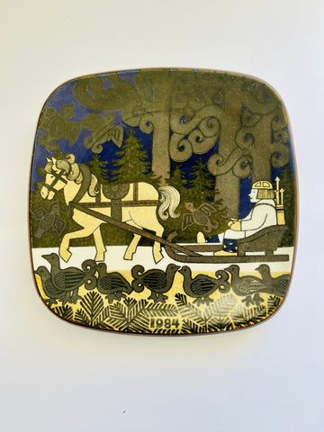 Arabia Finland Annual Wall Plate 1984