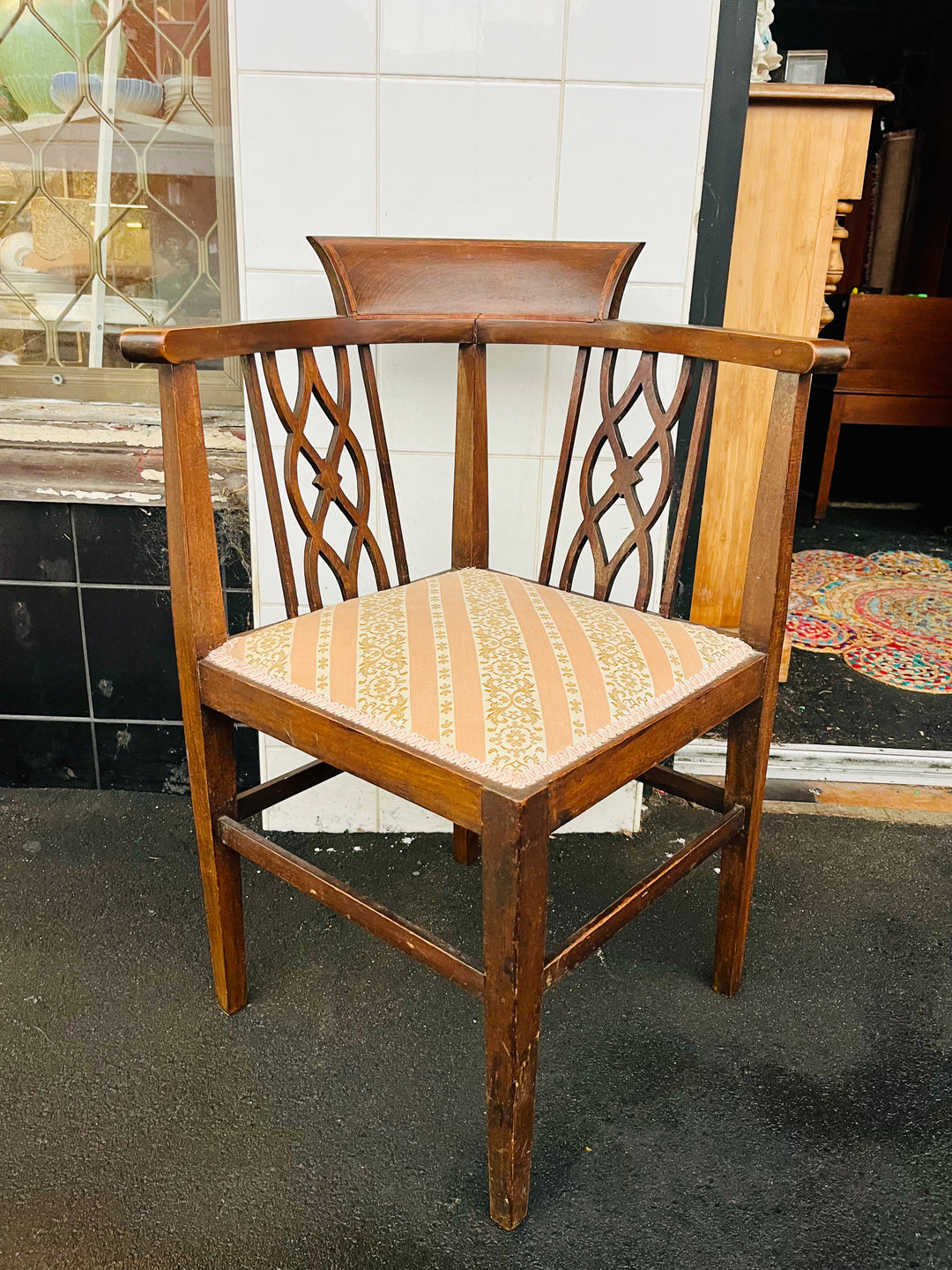 Chairs – Antique Alley