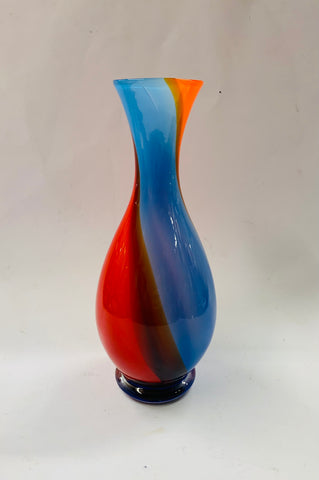 Art glass vase