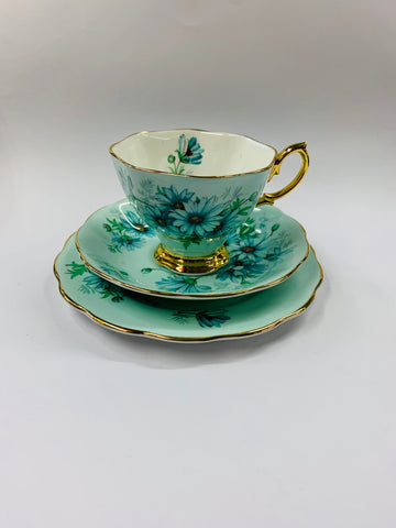 Royal Albert Marguerite trio