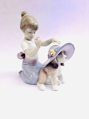 Lladro Figurine Sweet Scent