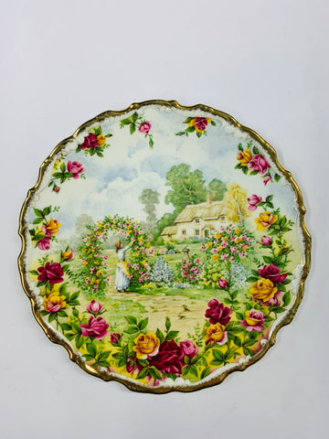 Royal Albert Old Country Roses Garden Celebration plate