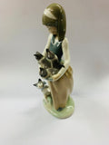 Lladro Girl with cats 1309
