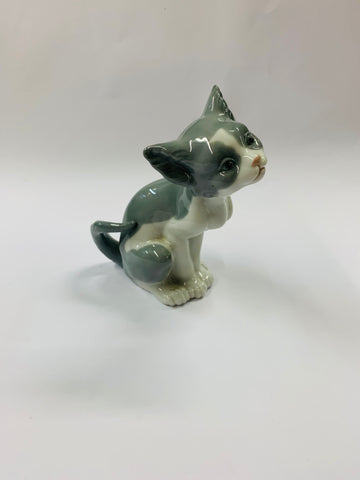 Lladro cat