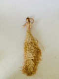 Porcelaine lady with tassels