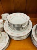 Noritake 8 place dinner set Glenaire pattern