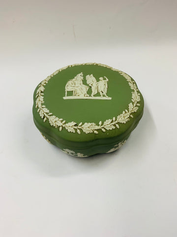 Green Wedgwood round jewellery box