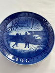 Royal Copenhagen Christmas Plate 1987 Winterbirds