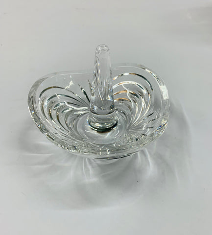 Crystal ring holder