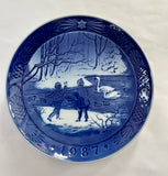 Royal Copenhagen Christmas Plate 1987 Winterbirds