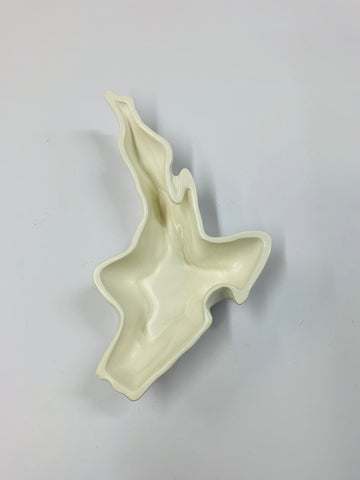 NZ ceramic North Island shape bowl