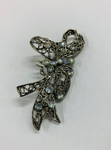 Vintage costume jewellery brooch