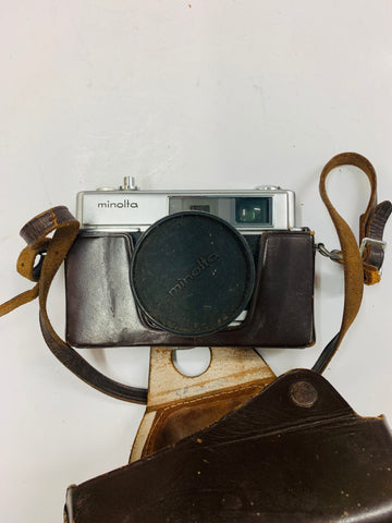 Vintage Minolta Hi-Matic 7 camera