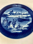 Royal Copenhagen Christmas Plate 1998 Welcome Home