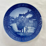 Royal Copenhagen Christmas Plate 1980 Bringing Home the Christmas Tree