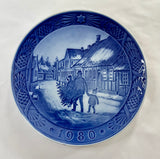 Royal Copenhagen Christmas Plate 1980 Bringing Home the Christmas Tree