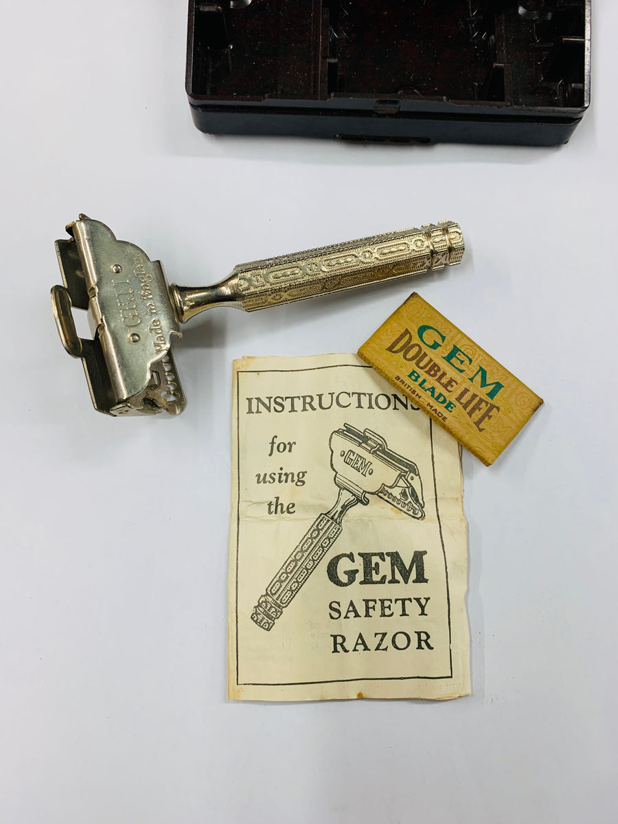 Rare GEM safety razor in original Bakelite case – Antique Alley